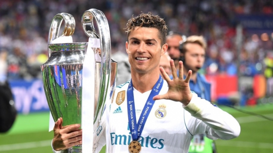 Ronaldo được Real Madrid tri ân nhân dịp sinh nhật tuổi 40